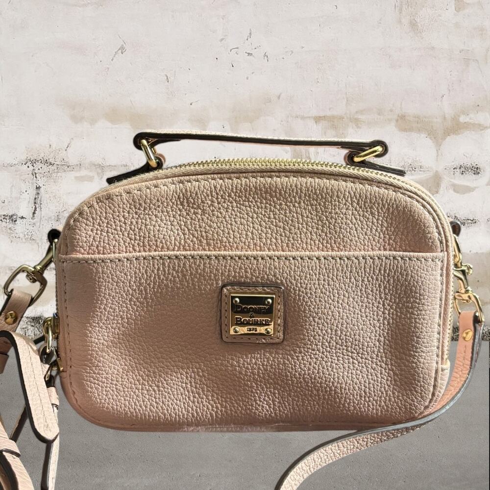 Dooney & Bourke Women's Belvedere Ambler Crossbody Camera Bag